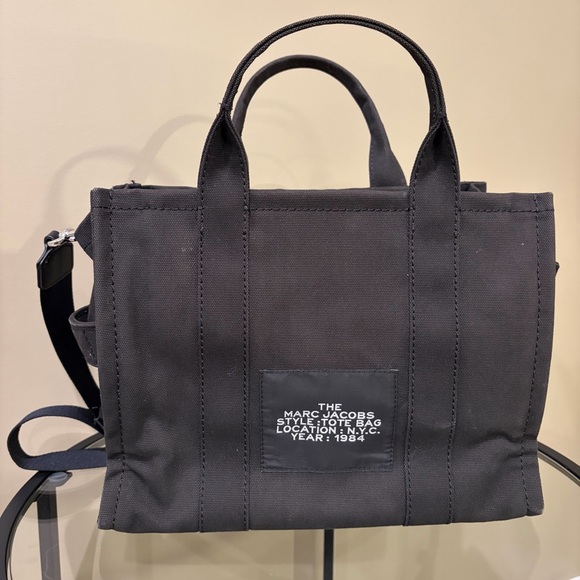 Marc Jacobs Black Tote Bag - Medium - Picture 5 of 11